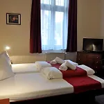 U Bílého Koně Hotel 3*