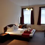 Hotel U Bílého Koně 3*