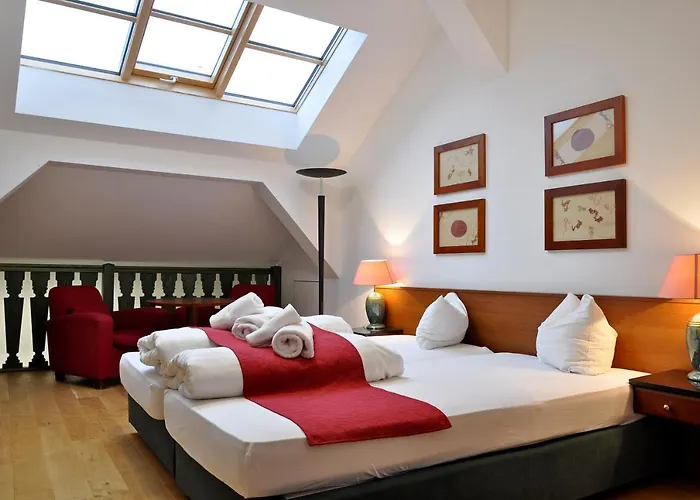 U Bílého Koně Hotel Loket