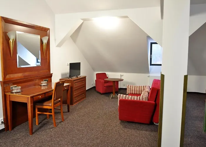 U Bileho Kone Hotel Loket
